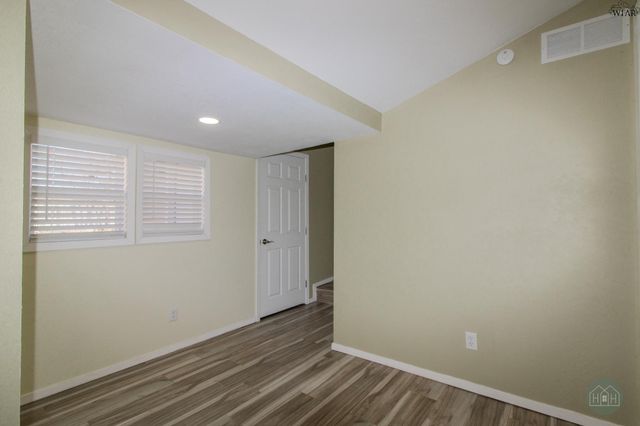 2403 PECK STREET, Vernon, TX 76384