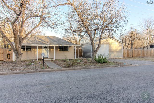 2403 PECK STREET, Vernon, TX 76384