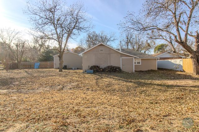 2403 PECK STREET, Vernon, TX 76384