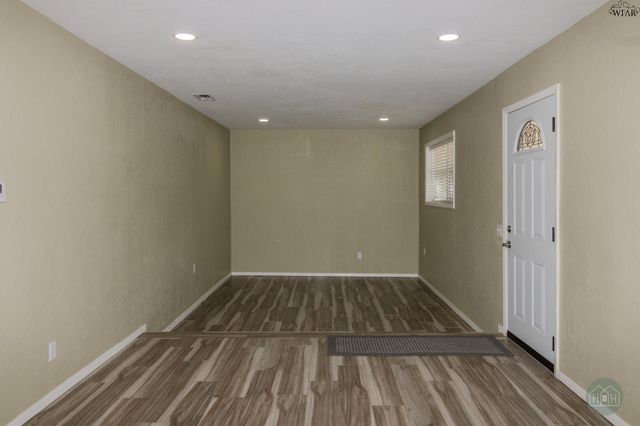 2403 PECK STREET, Vernon, TX 76384