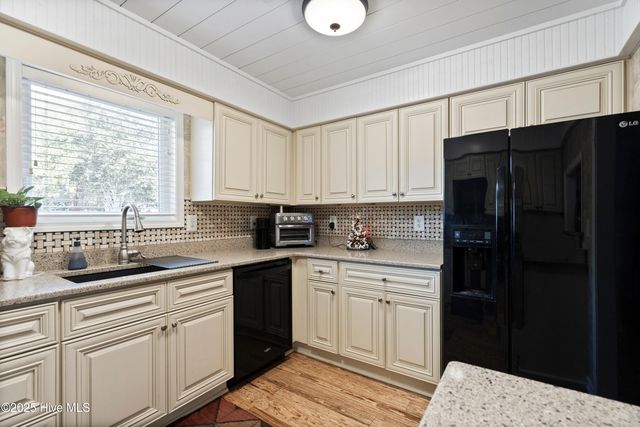 2745 Scotts Hill Loop Road, Wilmington, NC 28411