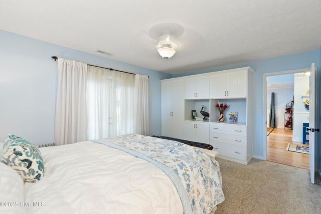 2745 Scotts Hill Loop Road, Wilmington, NC 28411