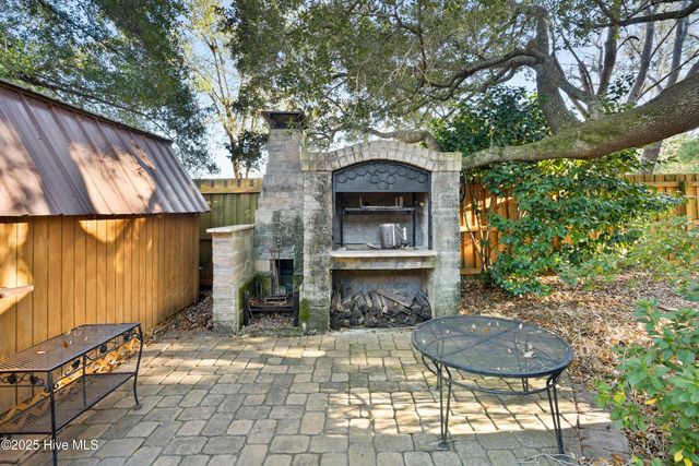 2745 Scotts Hill Loop Road, Wilmington, NC 28411