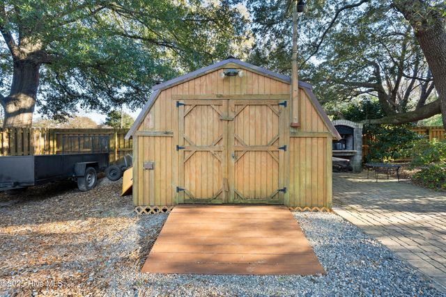 2745 Scotts Hill Loop Road, Wilmington, NC 28411