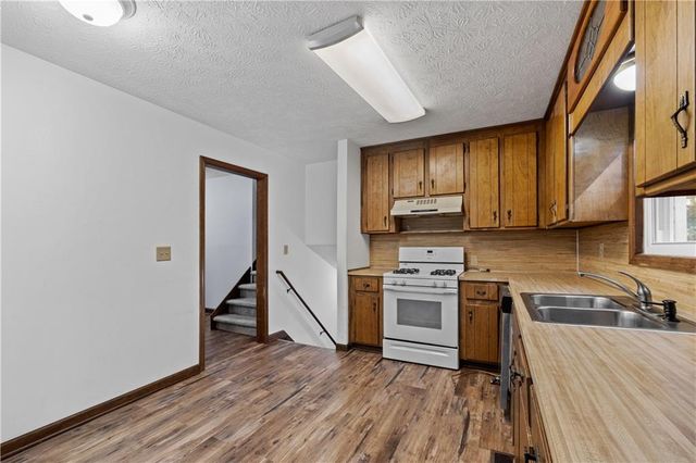 2622 Sheffield SW Court, Marietta, GA 30064