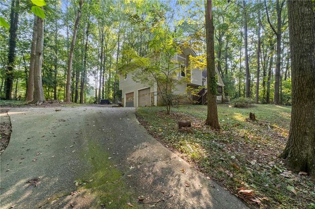 2622 Sheffield SW Court, Marietta, GA 30064
