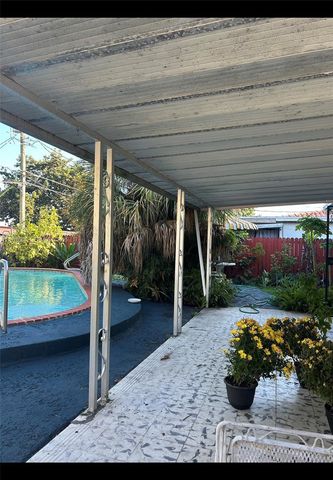 2659 W 10th Ave, Hialeah, FL 33010