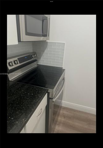 2659 W 10th Ave, Hialeah, FL 33010