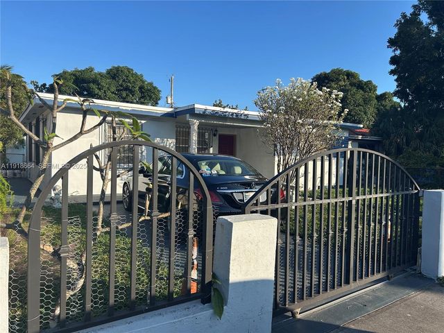 2659 W 10th Ave, Hialeah, FL 33010