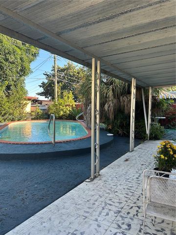 2659 W 10th Ave, Hialeah, FL 33010