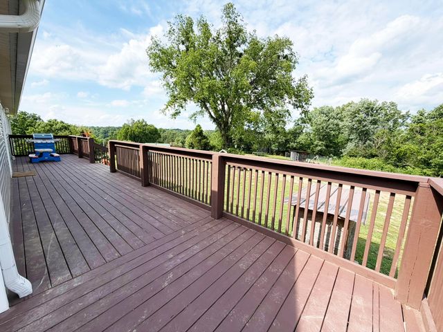 1410 Winston Road, Irvine, KY 40336