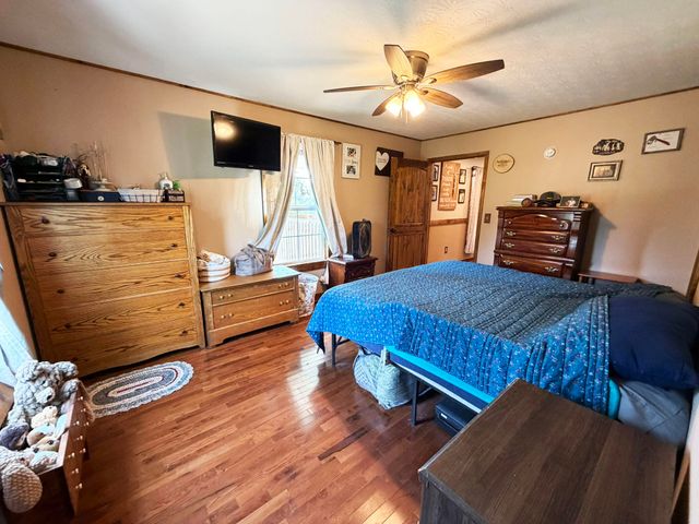 1410 Winston Road, Irvine, KY 40336