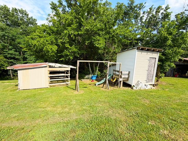 1410 Winston Road, Irvine, KY 40336