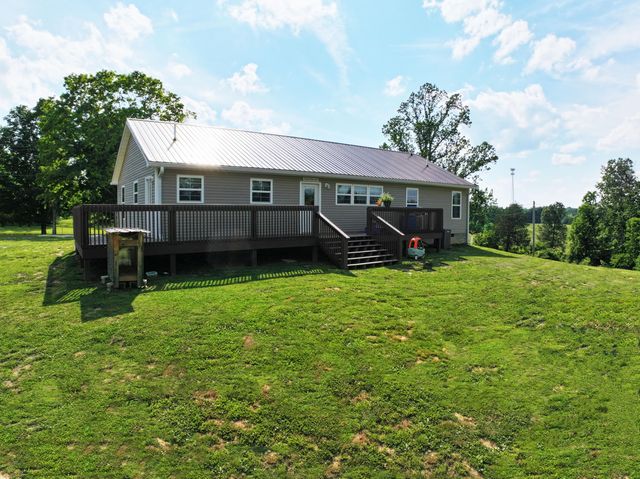 1410 Winston Road, Irvine, KY 40336