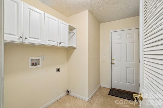 263 Fairway View Drive, Etowah, NC 28729