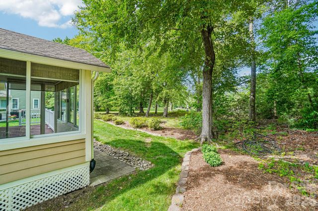 263 Fairway View Drive, Etowah, NC 28729