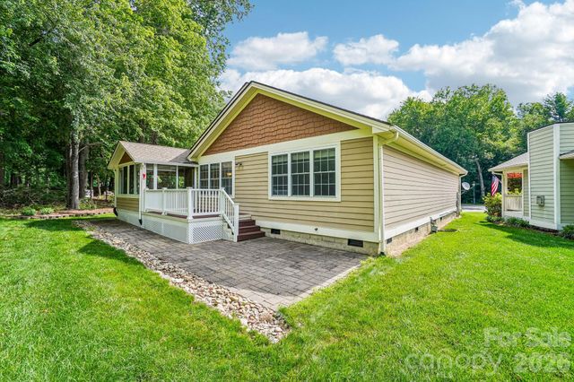 263 Fairway View Drive, Etowah, NC 28729