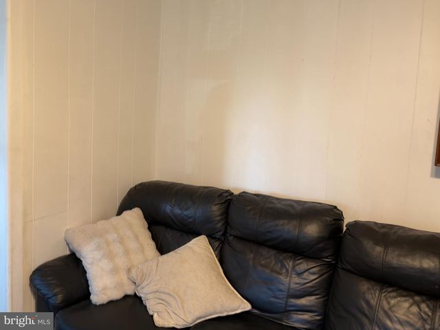 141 HAMPTON ST, Bridgeton, NJ 08302