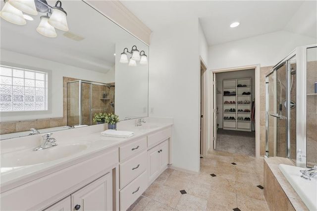 16025 Eby Street, Overland Park, KS 66085