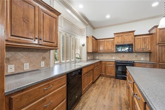 16025 Eby Street, Overland Park, KS 66085