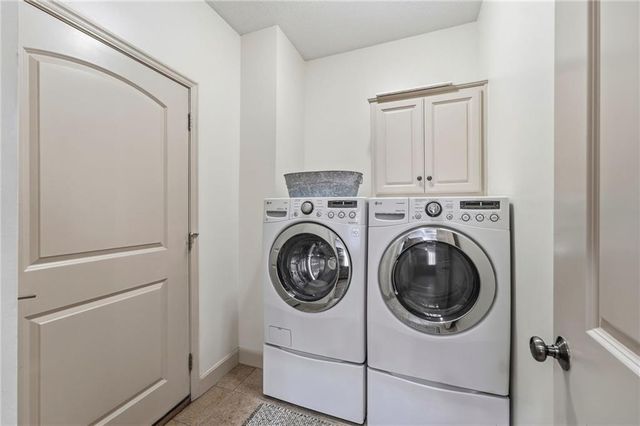 16025 Eby Street, Overland Park, KS 66085