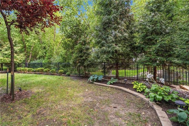 16025 Eby Street, Overland Park, KS 66085