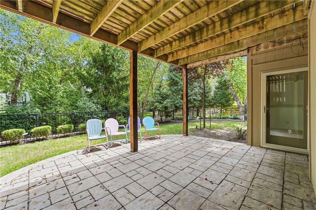 16025 Eby Street, Overland Park, KS 66085