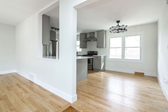 4009 Forest Avenue, Brookfield, IL 60513