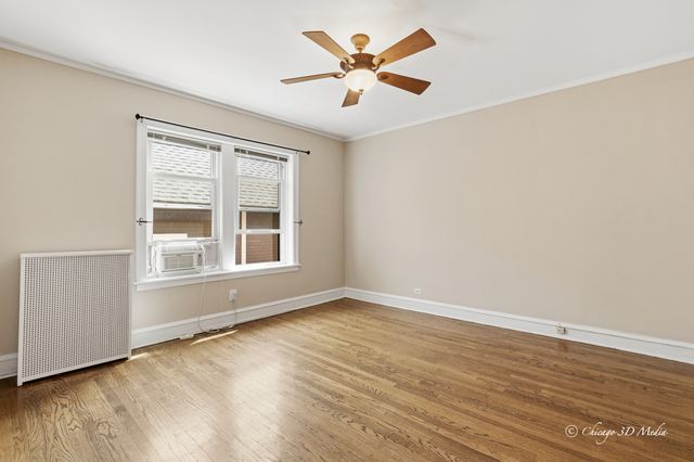 906 Greenwood Street 2E, Evanston, IL 60201