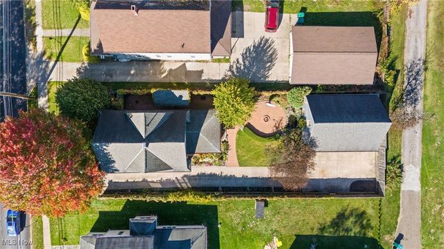 307 South Street, Chardon, OH 44024