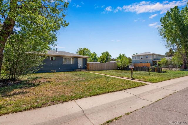 934 Linley Court, Denver, CO 80204