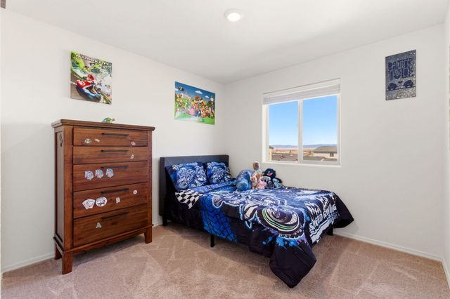 447 Chafey Drive SW, Los Lunas, NM 87031