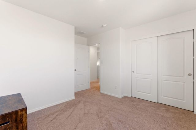 447 Chafey Drive SW, Los Lunas, NM 87031