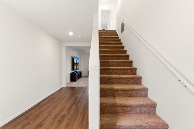 447 Chafey Drive SW, Los Lunas, NM 87031