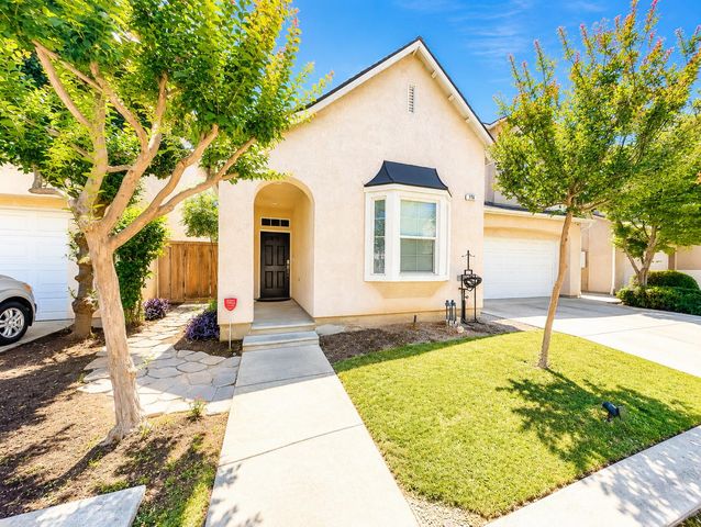 776 W Siena Lane, Clovis, CA 93619