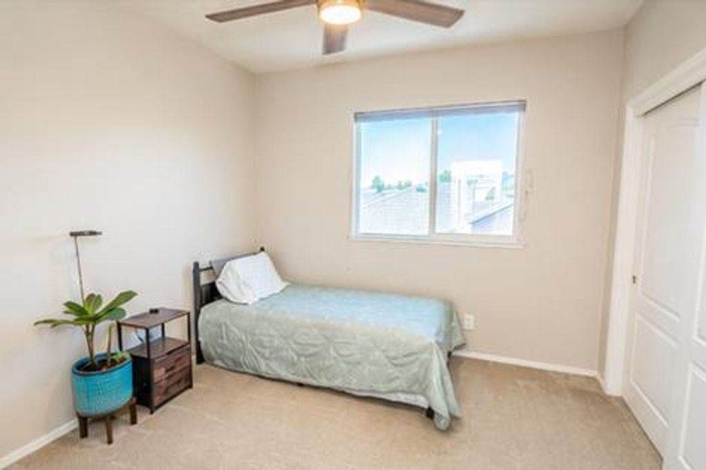 Image 9 of property listing at 776 W Siena Lane, Clovis, CA 93619