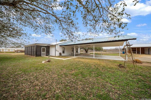 421 Coughran, Pleasanton, TX 78064