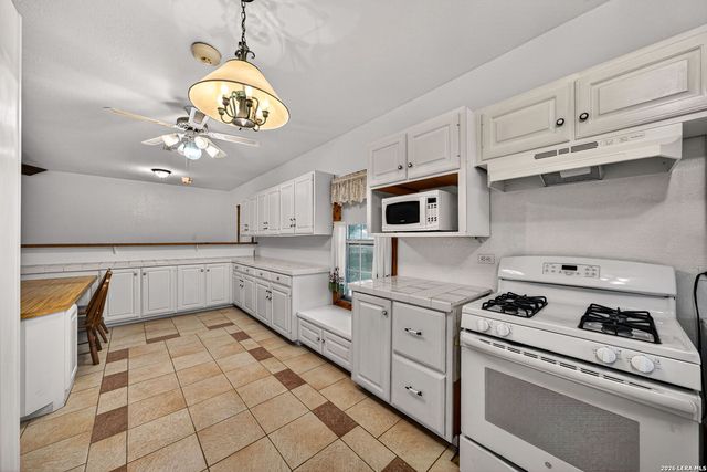 421 Coughran, Pleasanton, TX 78064