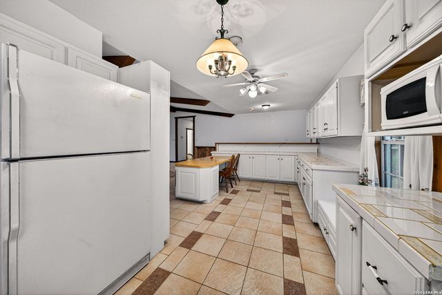 421 Coughran, Pleasanton, TX 78064