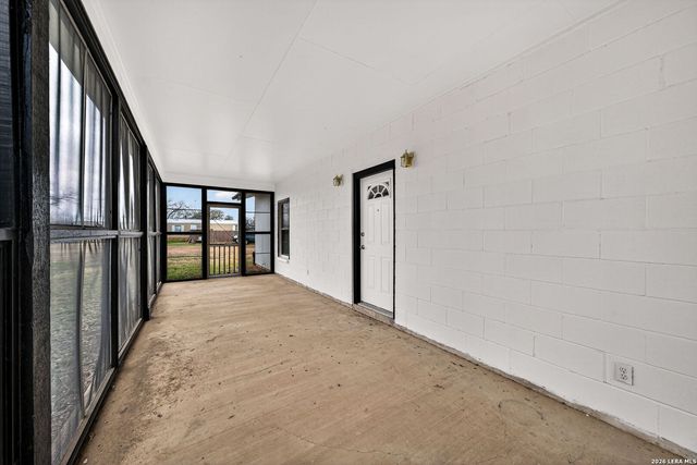 421 Coughran, Pleasanton, TX 78064