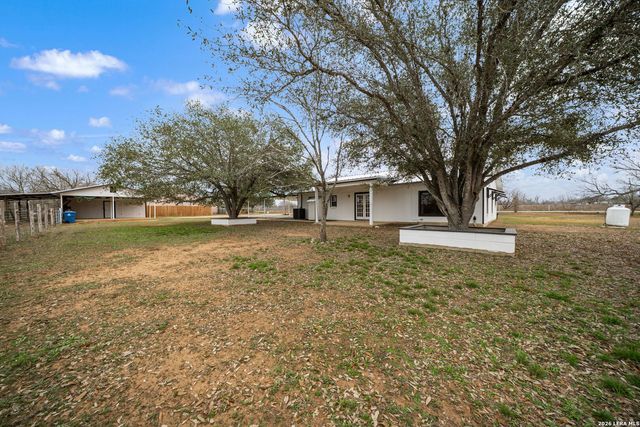 421 Coughran, Pleasanton, TX 78064