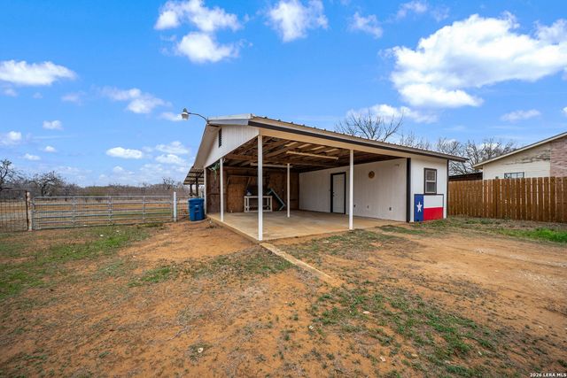 421 Coughran, Pleasanton, TX 78064