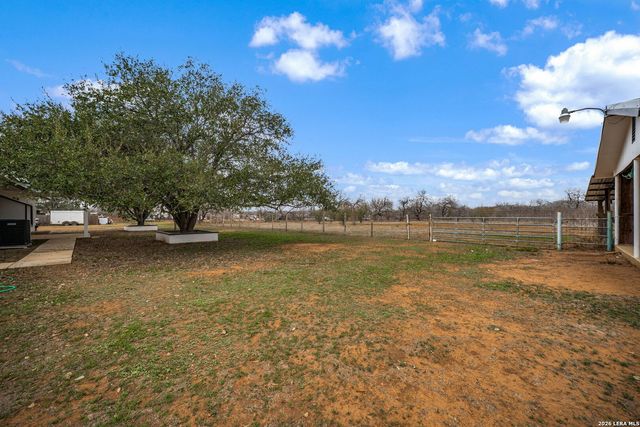 421 Coughran, Pleasanton, TX 78064