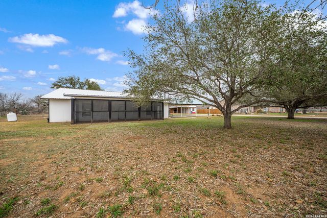 421 Coughran, Pleasanton, TX 78064