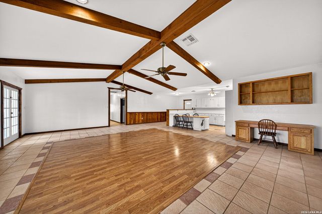 421 Coughran, Pleasanton, TX 78064