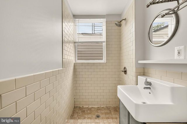1512 10TH ST NW, Washington, DC 20001
