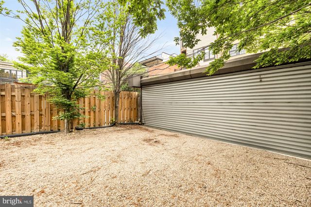 1512 10TH ST NW, Washington, DC 20001