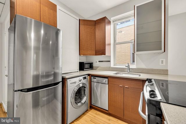 1512 10TH ST NW, Washington, DC 20001
