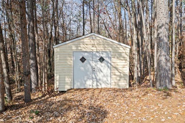 109 English Holley Court, Pickens, SC 29671