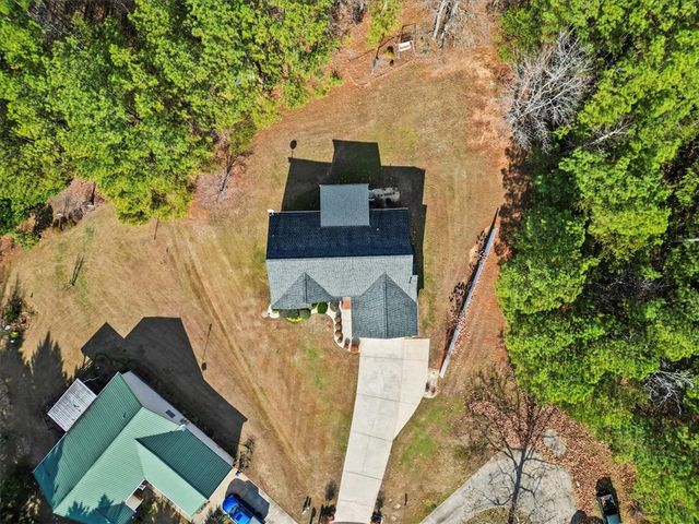 109 English Holley Court, Pickens, SC 29671